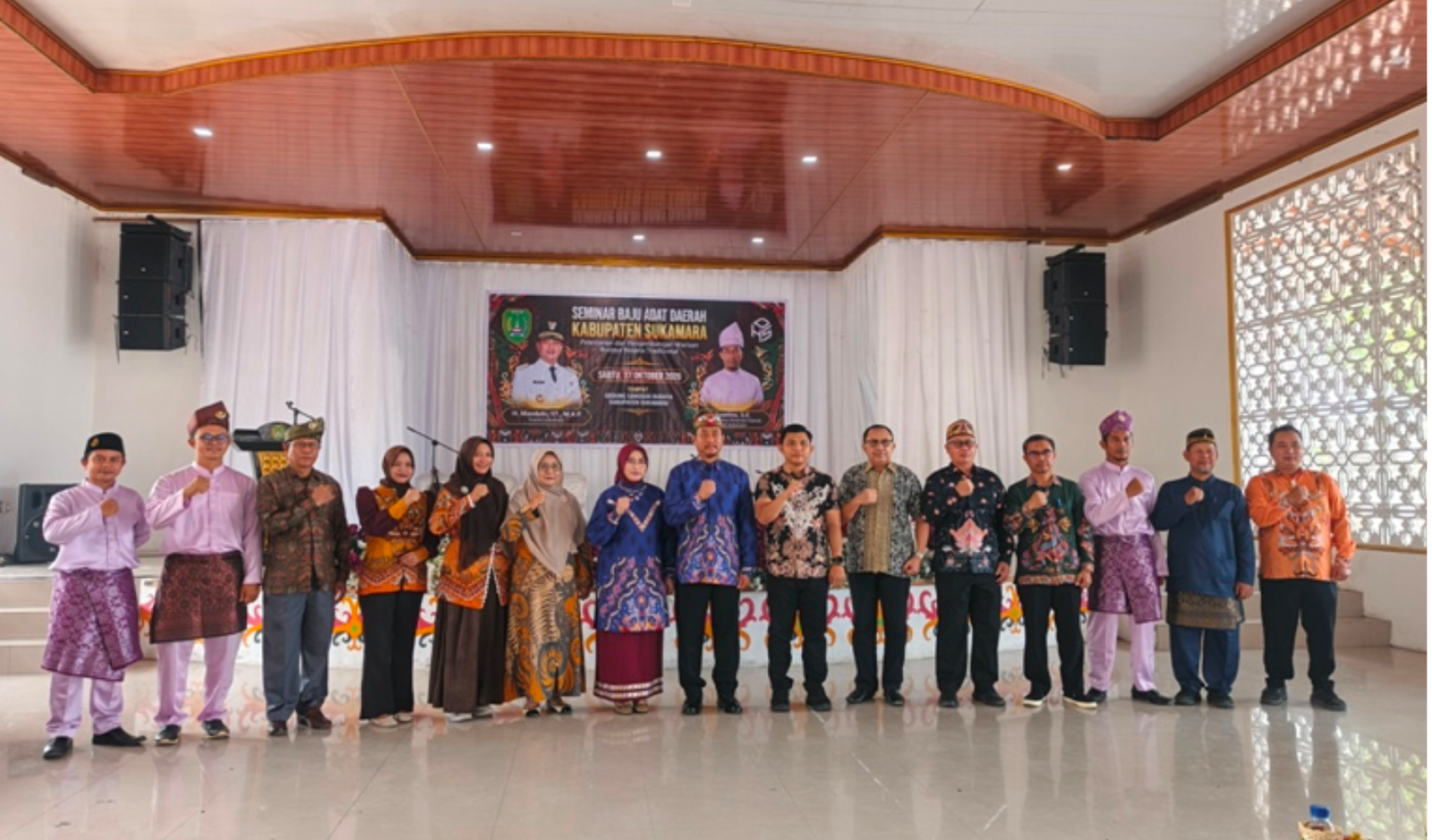 Gali Filosofi Baju Adat, Bupati Masduki Dorong Penguatan Identitas Budaya Sukamara